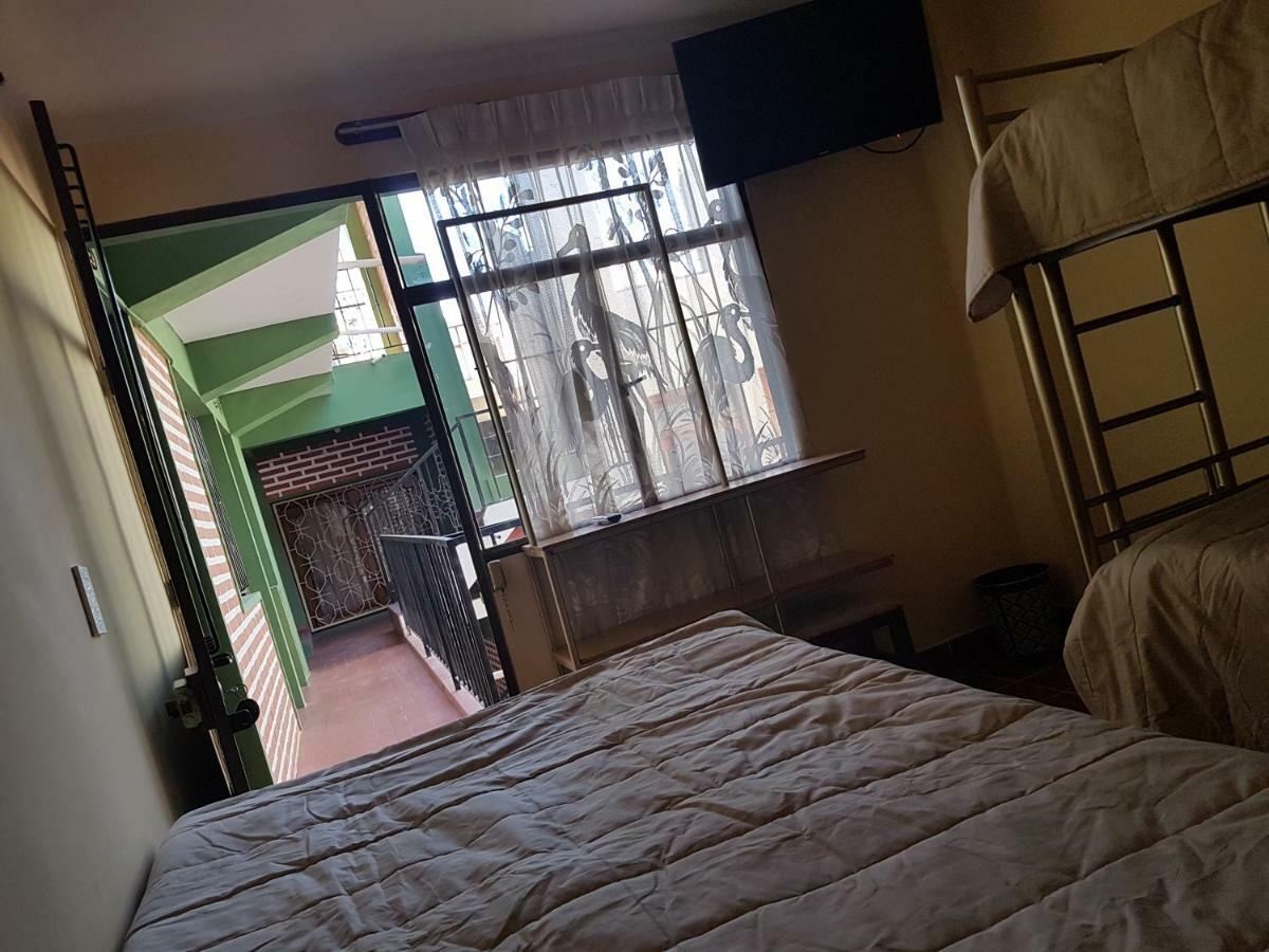 Hostel Buen Descanso Sucre Ngoại thất bức ảnh